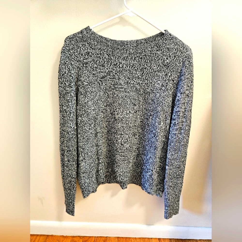 H&M crew neck sweater